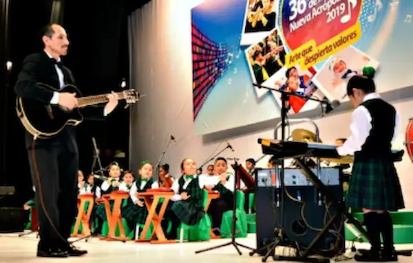 mejores colegios en La Victoria