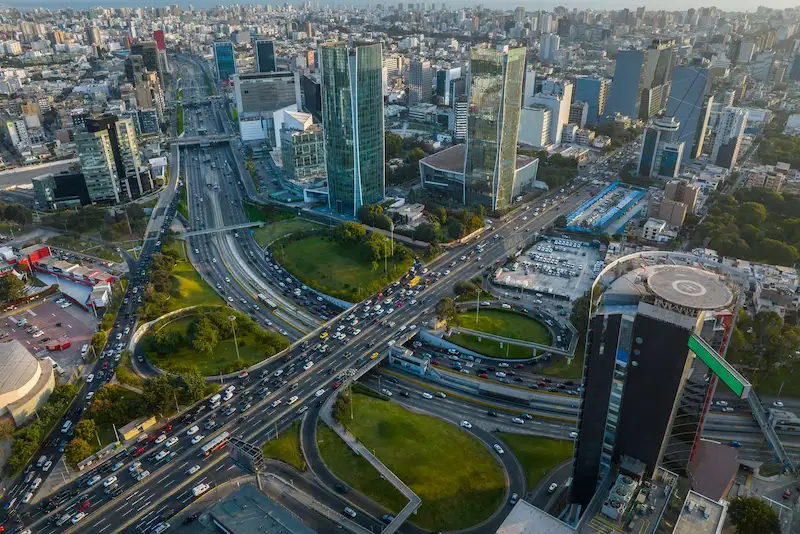 visitar los parques en San Isidro