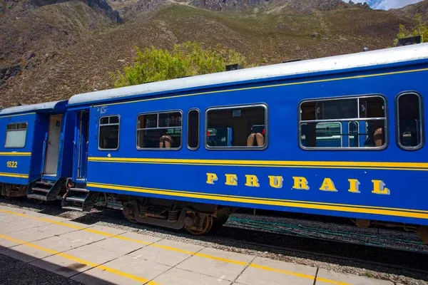 cómo ir de Cusco a Puno en tren