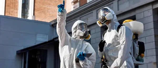 Trajes de bioseguridad para ambientes controlados o contaminantes