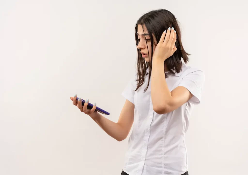 Uso excesivo del celular consecuencias físicas por uso prolongado