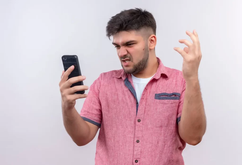 Uso excesivo del celular consecuencias en la vida cotidiana