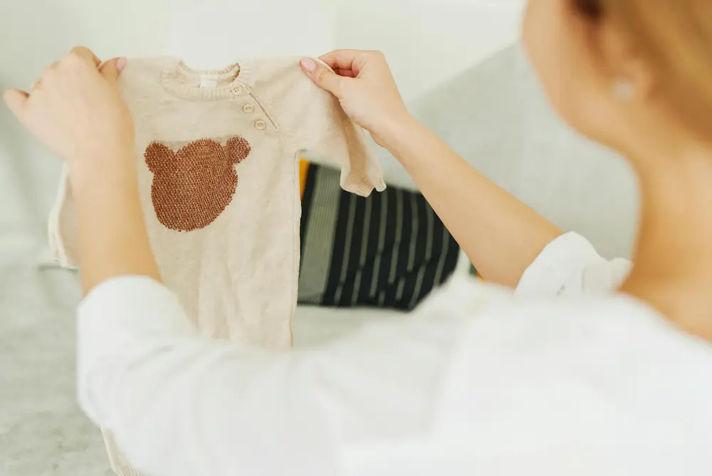 Cómo lavar la ropa de un recién nacido por primera vez
