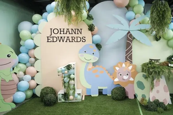 Dinosaurios kawaii baby dinos