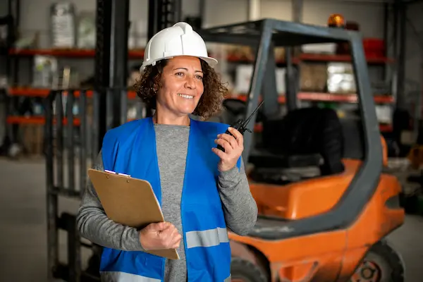 Cómo optimizar operaciones logísticas mediante el análisis del tráfico marítimo
