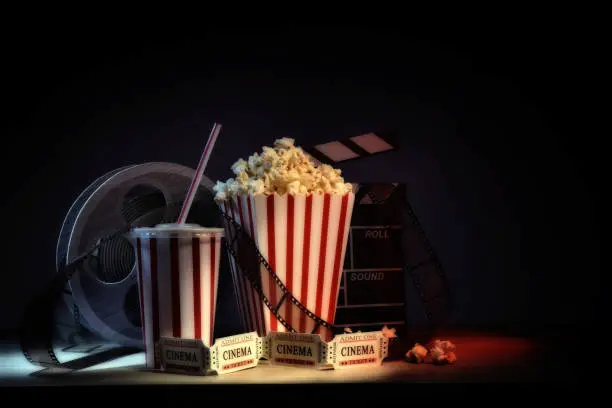 Ideas para noches de series perfectas en tu hogar