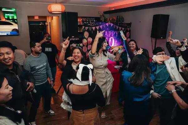 La temática correcta puede convertir la hora loca en el mejor momento de la fiesta
