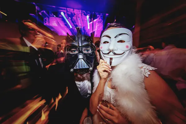 Por qué elegir temáticas para hora loca en una fiesta