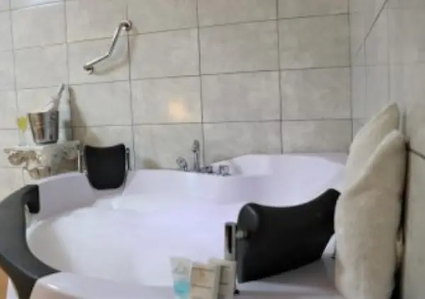 jacuzzi sinkari