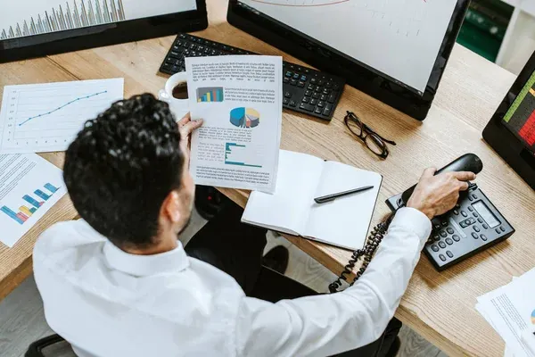 Cómo implementar la toma de decisiones basada en datos paso a paso