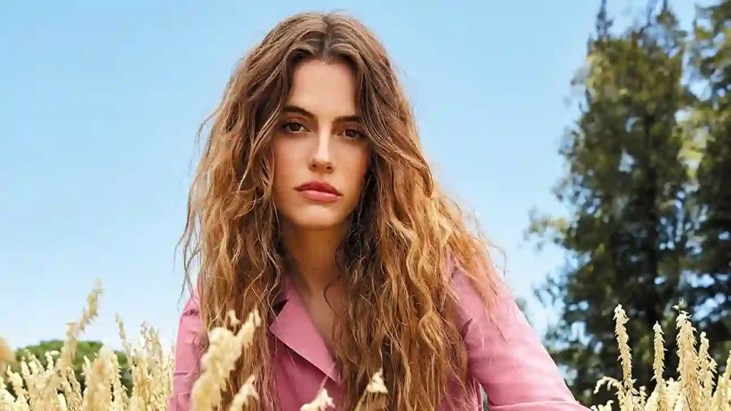 Chiara Parravicini (Yamila Sánchez "Yam")