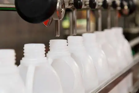 Fabrica de botellas de yogurt