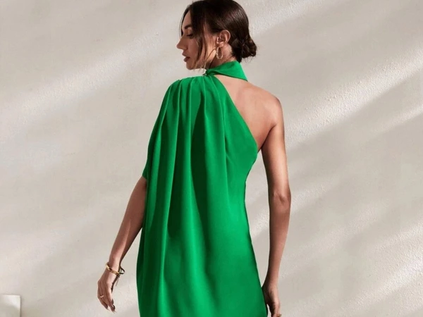2. Verde esmeralda